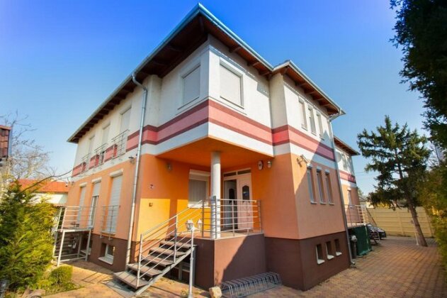 Riviera Apartmanhaz - Photo3