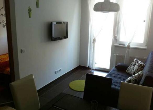 Smeraldo Luxus Apartman - Photo4