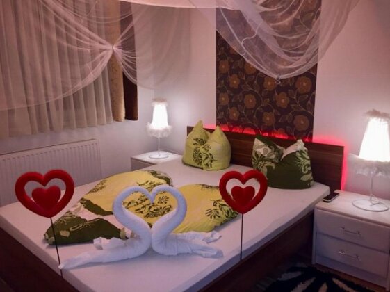 Timi Wellness Apartman - Photo4