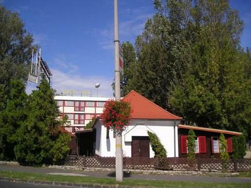 Hostel Rev Balaton Szantod - Photo5