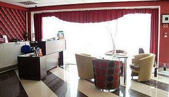 Tisza Corner Hotel - Photo2