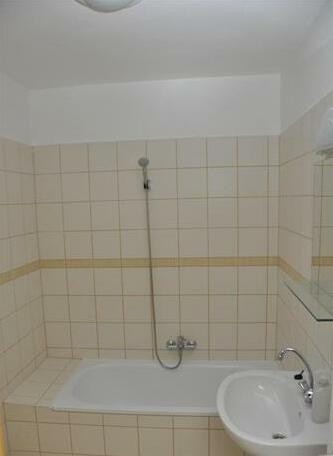 Sarok Apartmanhaz Szekszard - Photo5