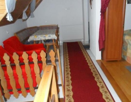 Odor Apartman es Vendeghaz - Photo4