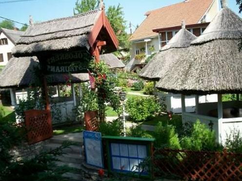 Rozsakert Vendeghaz Szigliget - Photo2