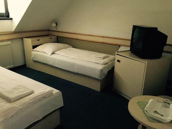 Charlie Hotel - Photo5