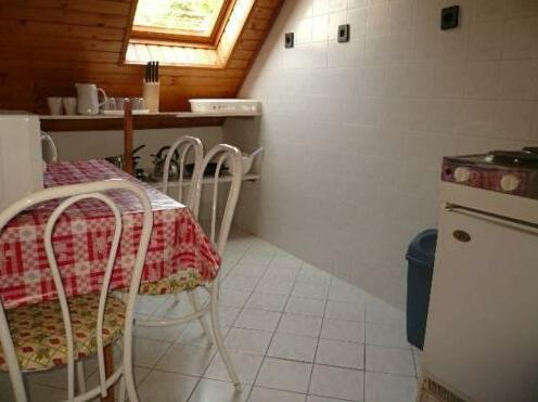 Szilvia Apartmanhaz - Photo5