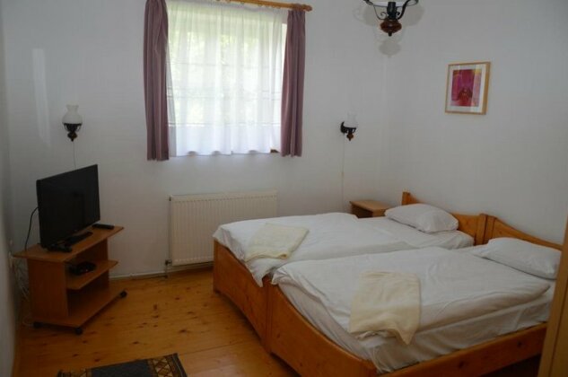 Tisza-Kert Apartmanok - Photo5