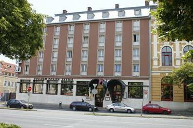 Arany Barany Hotel - Photo2