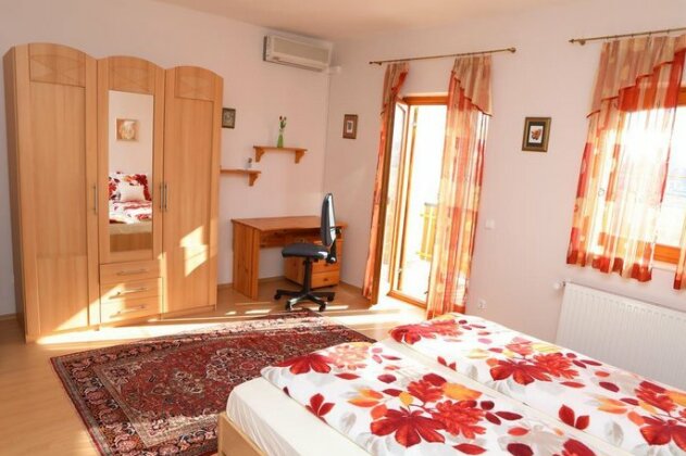 Apartman IRISZ - Photo2