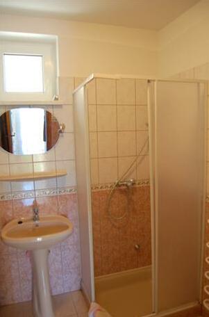 Apartmanhaz Cedrus - Photo2