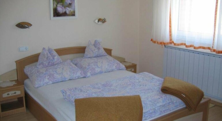 Arany Apartmanhaz - Photo4