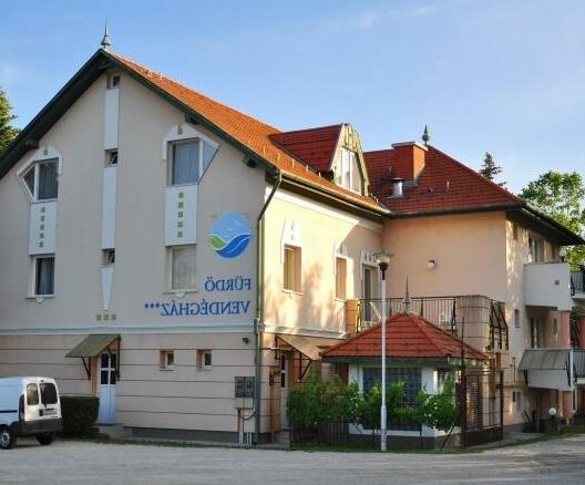  Photo 3