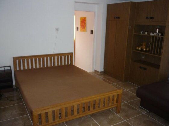 Karos Central Apartmanhaz - Photo5