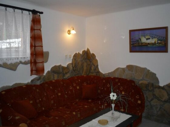 Mariann Apartmanhaz - Photo2