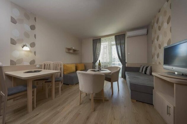 Napfeny Hotel - Photo4