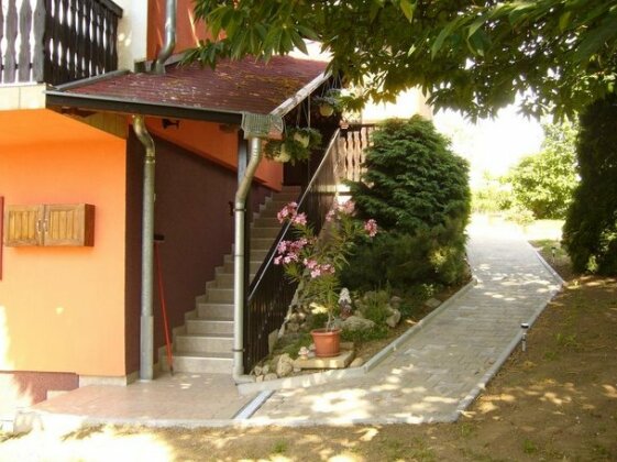 Orszag Apartmanhaz - Photo2