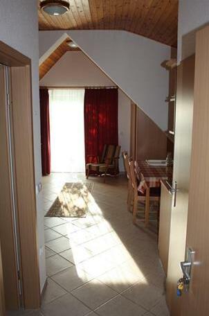 Siesta Apartmanhaz - Photo2