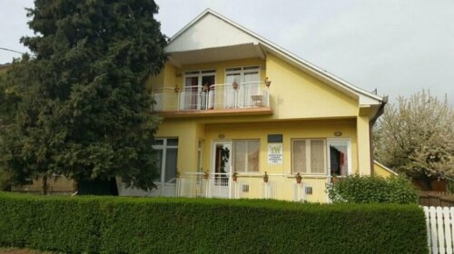 Yellow House Zalakaros