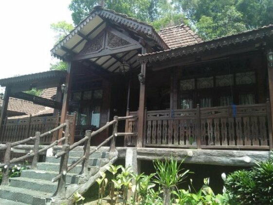 Green Valley Resort Ambarawa - Photo4