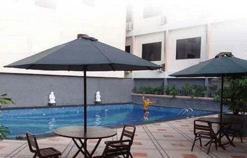 Amans Inn - Photo2