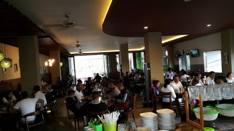 Biz@ Hotel Ambon - Photo5