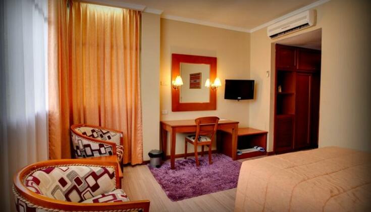 Hotel Mutiara - Photo3