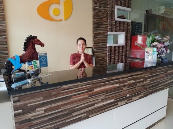 RedDoorz @ Budget Hotel Ambon - Photo4