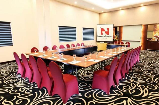 Swiss-Belhotel Ambon - Photo3