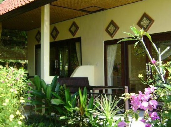 Sinar Bali 1 Bungalows - Photo2