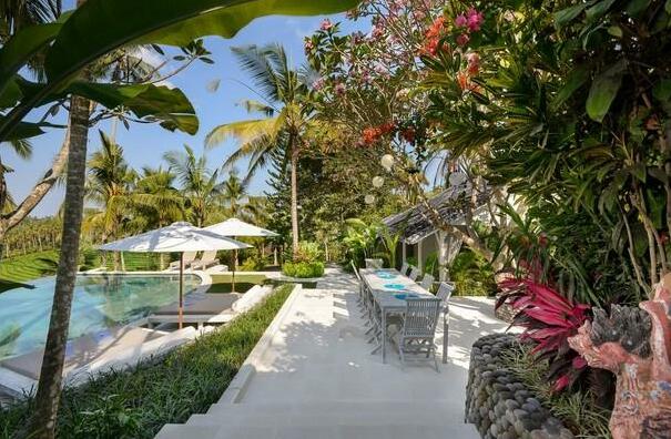 8 Bed/8 Bath Villa In Rice Field Setting - Photo5