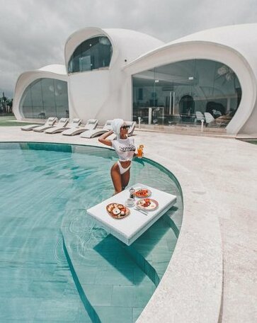 Grand Cloud Unique Beachfront Villa - Photo4