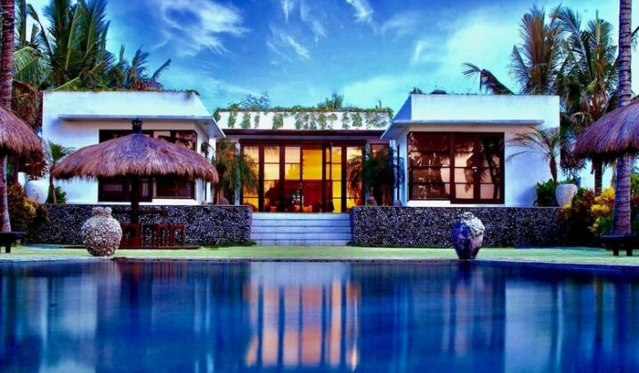 Pantai Hitam Villa
