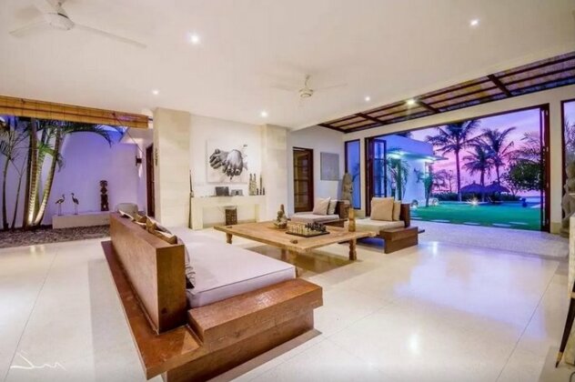 Pantai Hitam Villa - Photo3