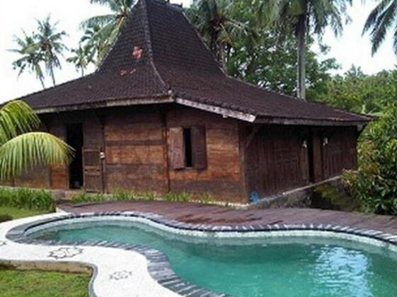 Sinar Matahari Hotel - Photo4