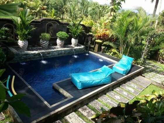 Villa Gede Batulumbang