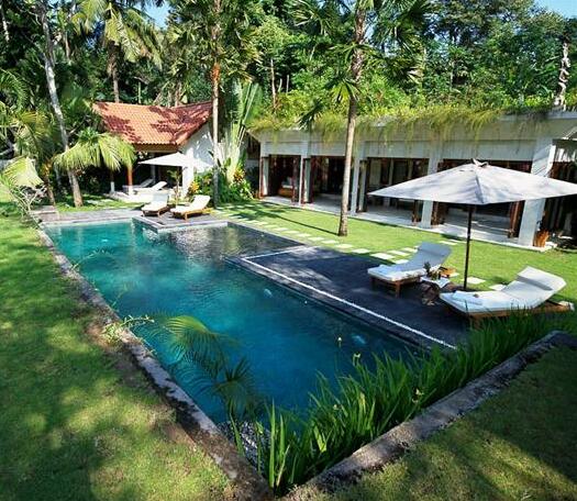 Villa Mantra