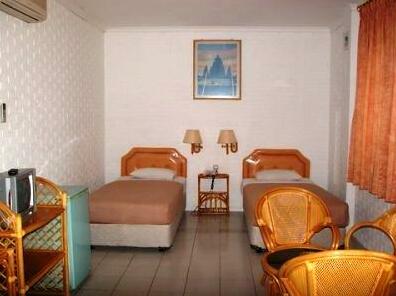 Hotel Marina Village Anyer - Photo2
