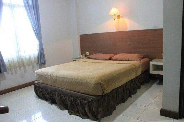 Hotel Pesona Merak - Photo3