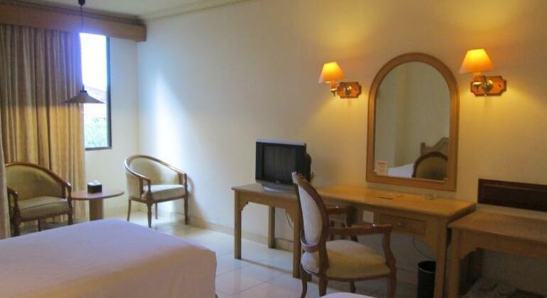Adika Hotel Bahtera - Photo4