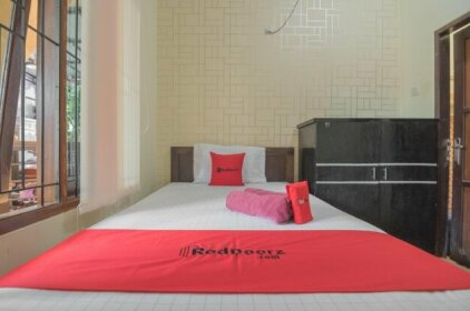 RedDoorz near Sepinggan Airport Balikpapan 2