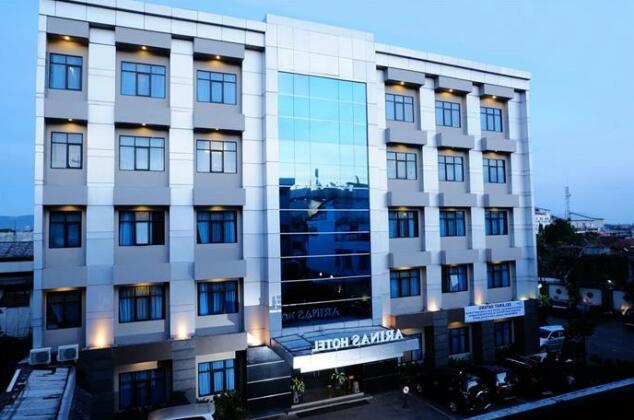 Arinas Hotel