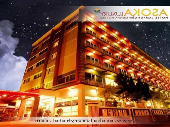 Asoka Luxury Hotel - Photo2