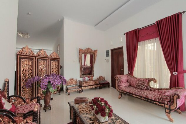 OYO 435 Panglima Polim Residence - Photo3