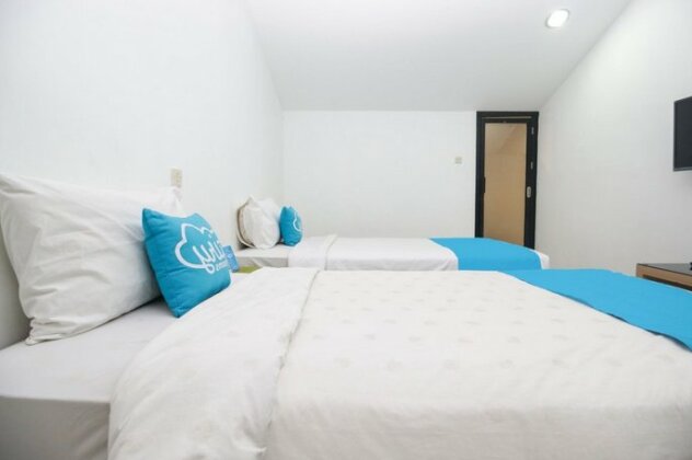 Airy Regol Lengkong Besar 145 Bandung - Photo4
