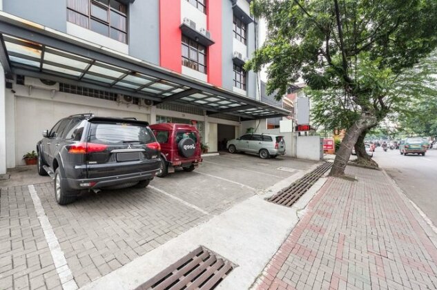 Airy Regol Lengkong Besar 62 Bandung - Photo2