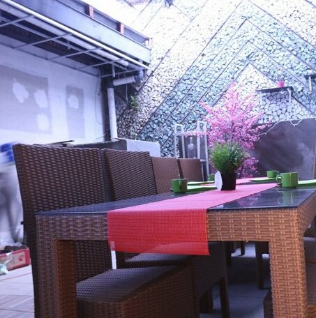 Bantal Guling Braga Guesthouse - Photo5