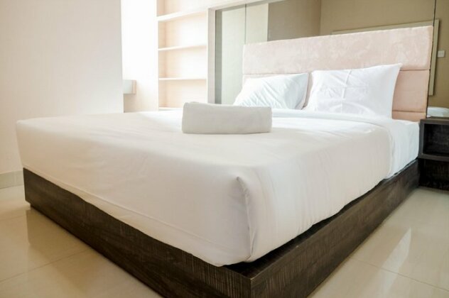 Best Cozy 2BR Sudirman Suites Apartment By Travelio - Photo2