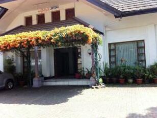 Catellya Guest House Cipaku - Photo3