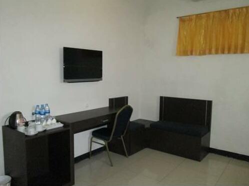 Cihampelas Hotel 3 - Photo4