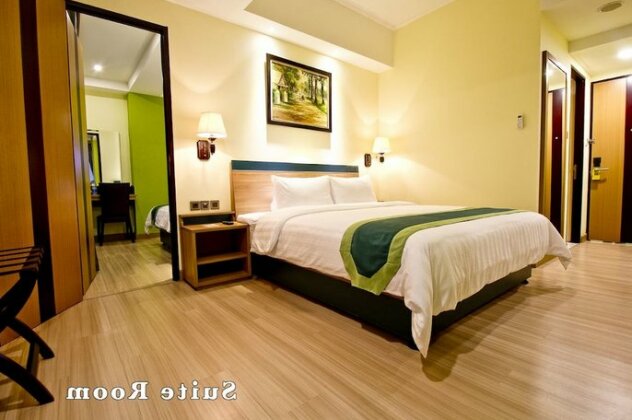 Green Batara Hotel - Photo4